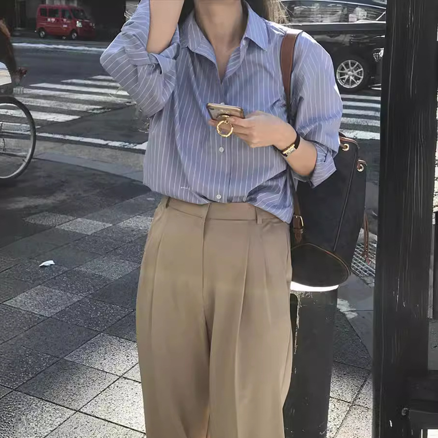 ベージュパンツ ゆとりワイドシルエットチノパン