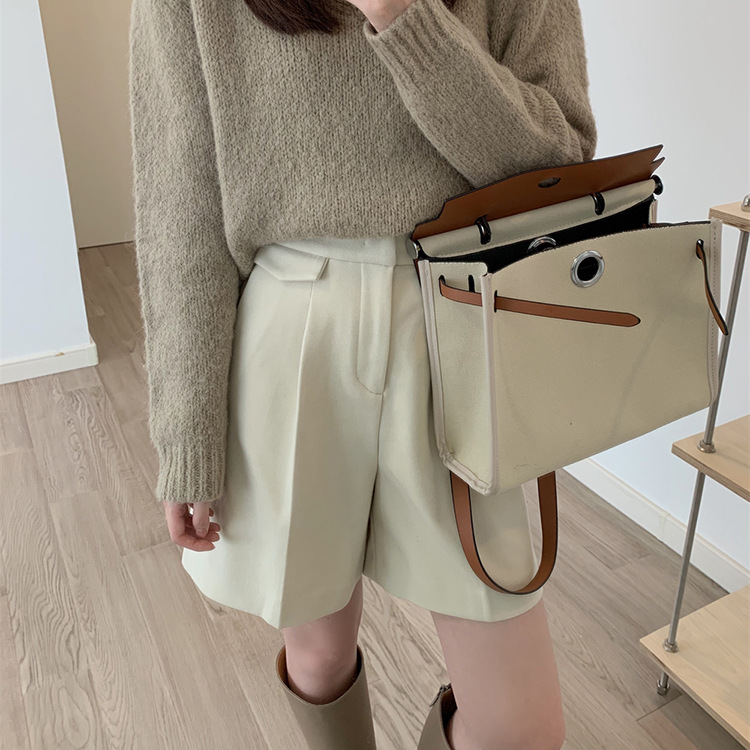 ベージュパンツ レディース 上品プリーツハーフパンツ