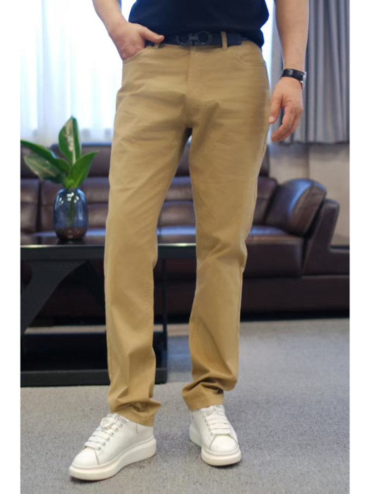 ベージュパンツ きれいめすっきりシルエットチノパン