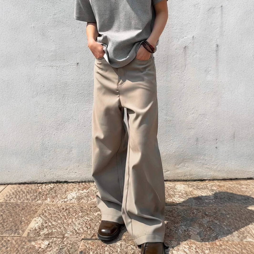 ベージュパンツ なめらかフロー ワイドパンツ