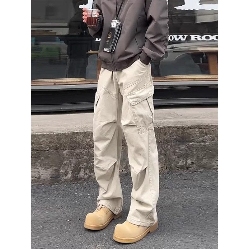 ベージュパンツ ベージュパンツ ゆったりワイドカーゴパンツ
