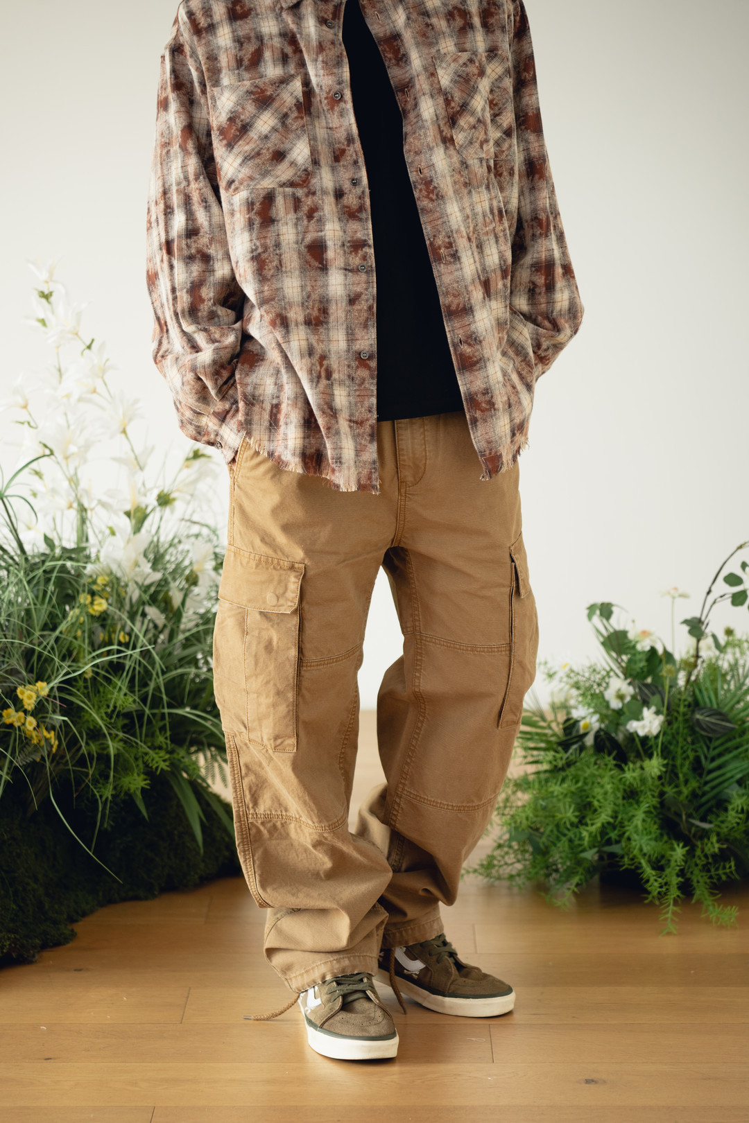 ベージュパンツ 男女兼用 ワーク風ベージュカーゴパンツ 春秋新作