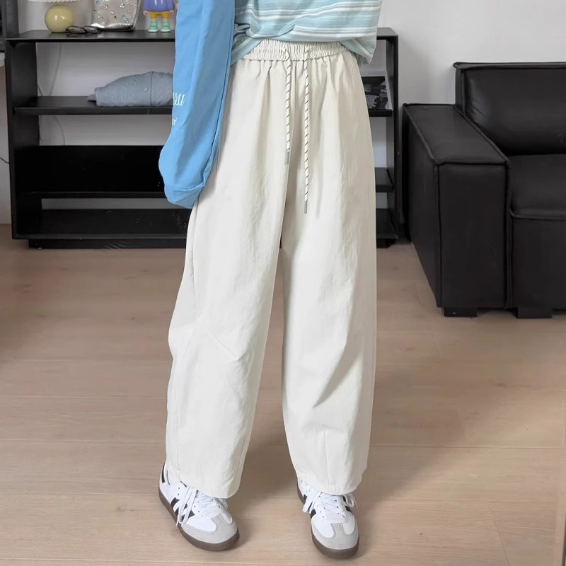 ベージュパンツ ベージュパンツ ゆったりリラックスワイドパンツ