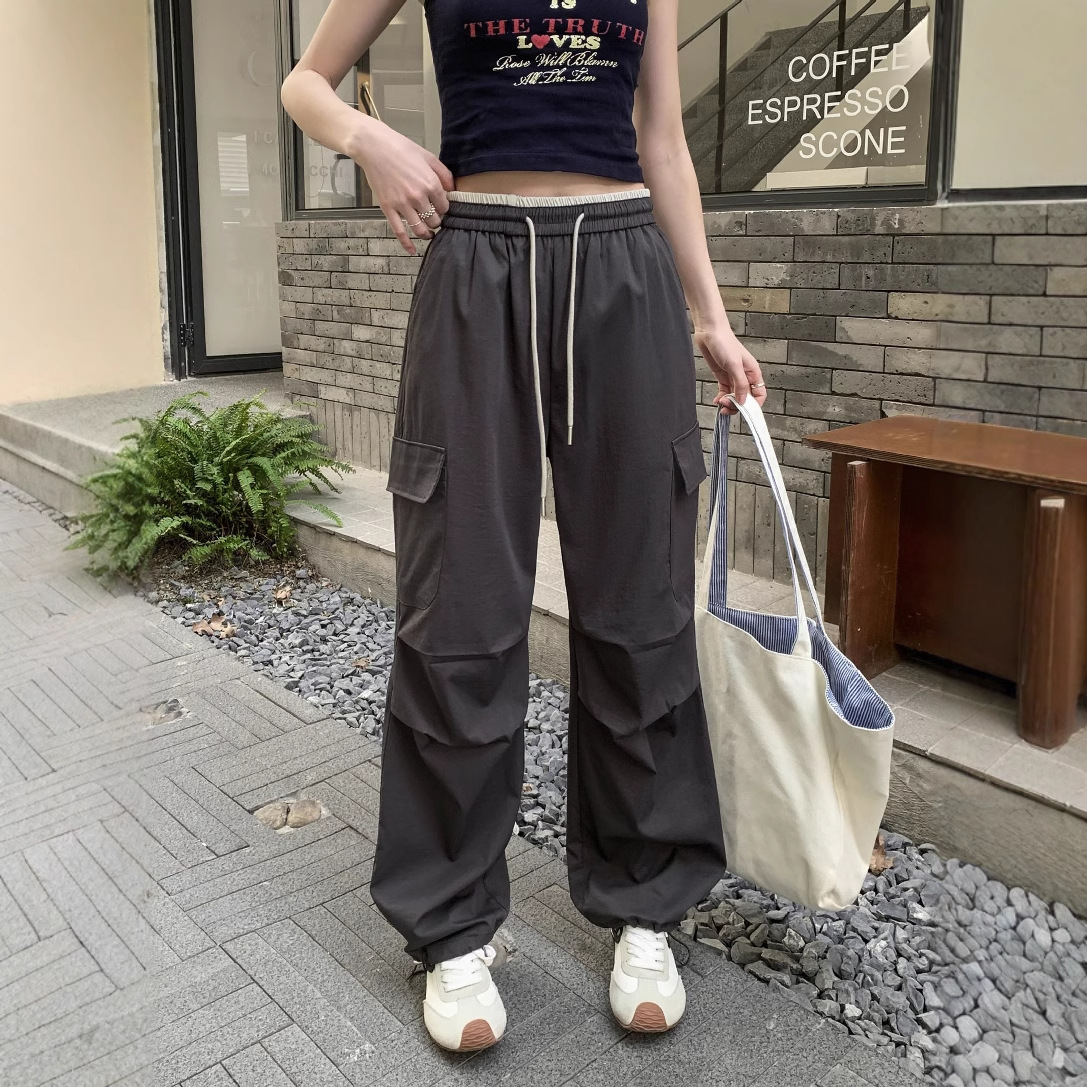 ベージュパンツ ベージュパンツ ゆったりポケット多機能パンツ