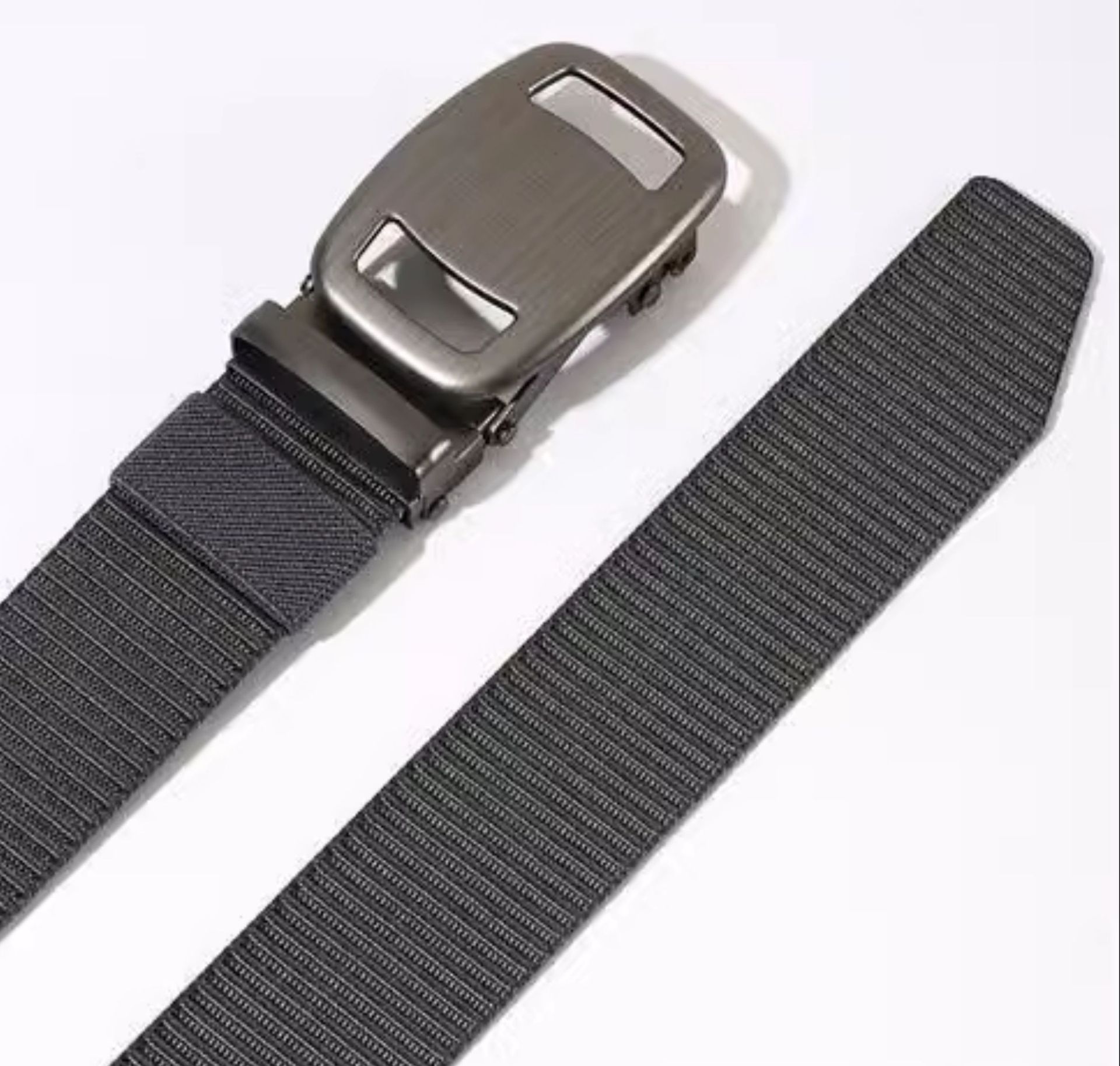 https://fulmo-img-server.com/belt-lover/1747206833744_qc6jd3op_v0obxyj3.jpeg
