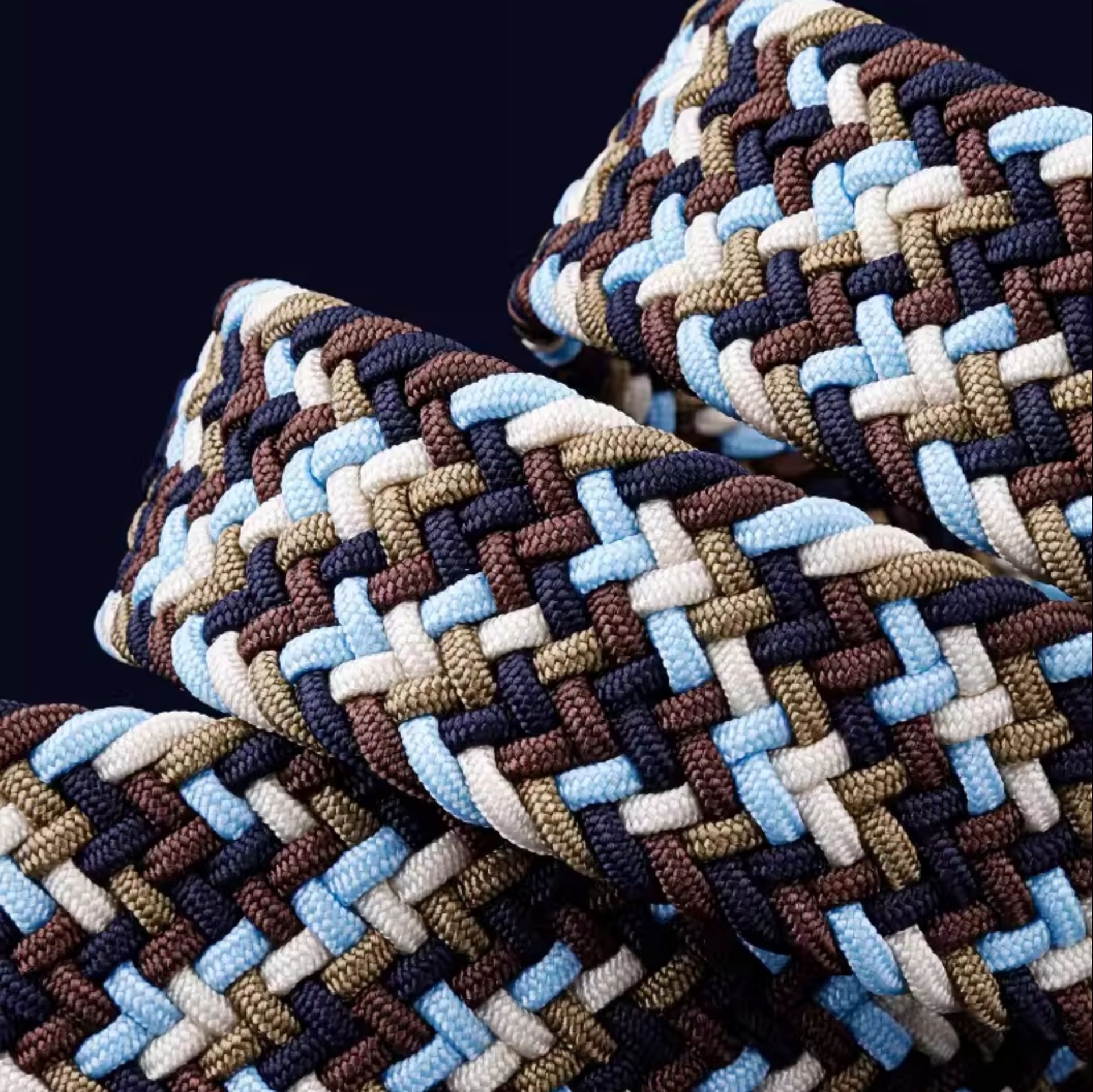 https://fulmo-img-server.com/belt-lover/1747754312031_iq1d5jac_36uhjrme.jpeg