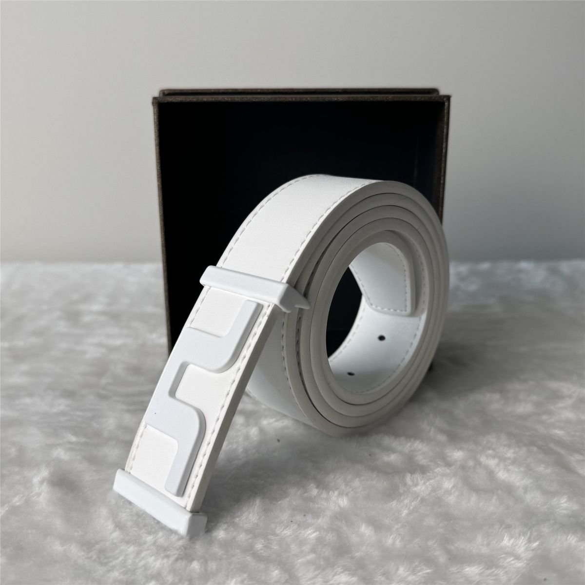 https://fulmo-img-server.com/belt-lover/39be2075-cb9c-4b04-9598-fbd69360f462.jpg