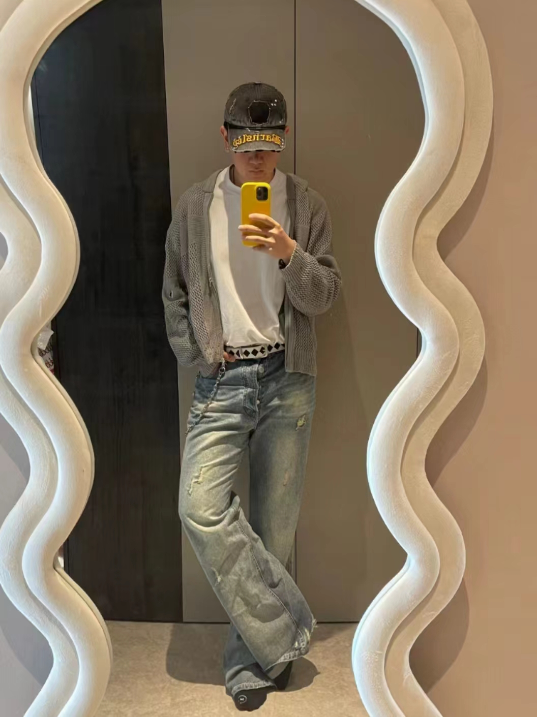 https://fulmo-img-server.com/belt-lover/44accfb8-bc13-4620-ac1d-bbb9d48b1272.jpg