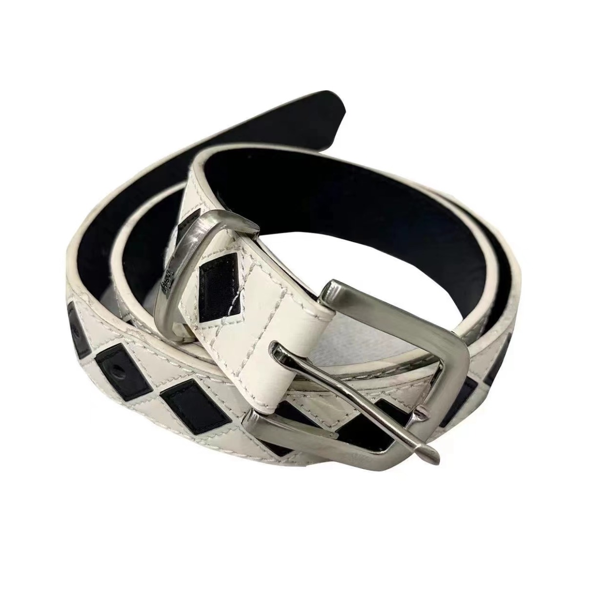 https://fulmo-img-server.com/belt-lover/cc788ac2-e6f8-465c-b783-b4125cd4f621.jpg