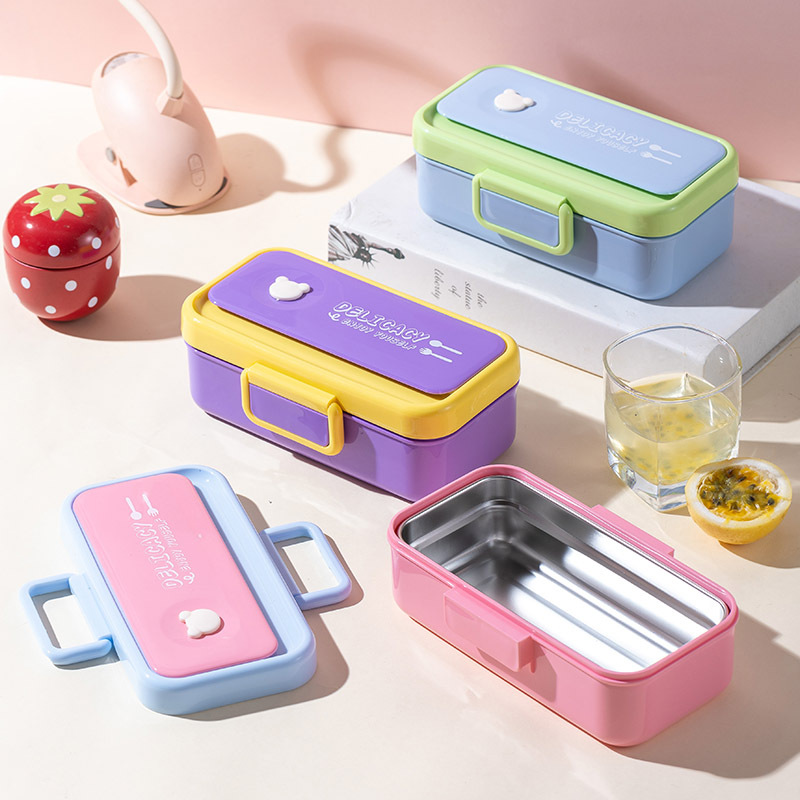 くま型留め具付きスリム弁当箱