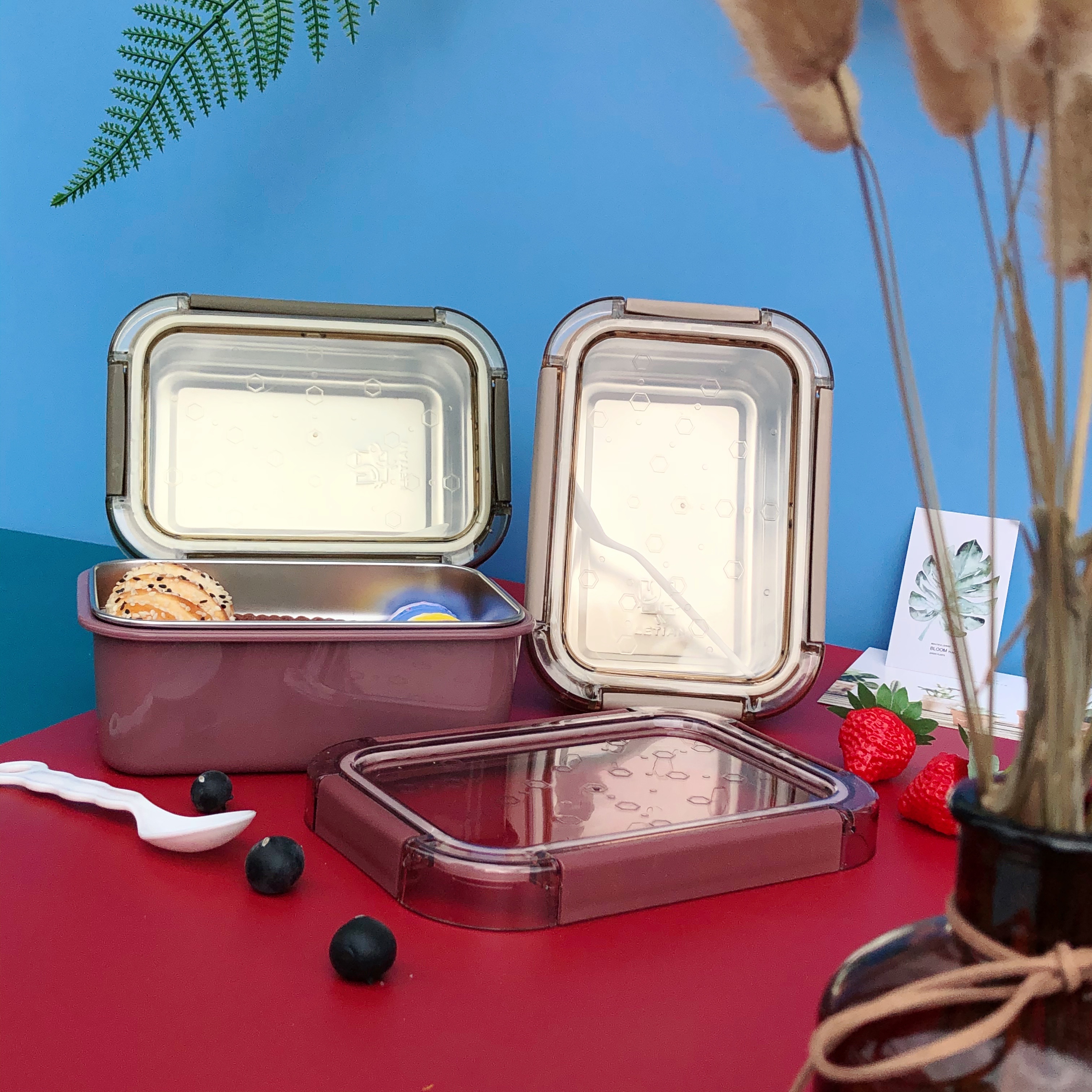 透明蓋付きスタイリッシュ縦型弁当箱