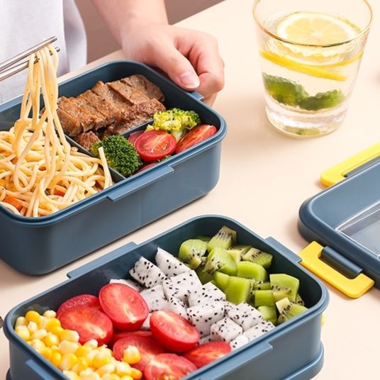 持ち運び便利な2段弁当箱