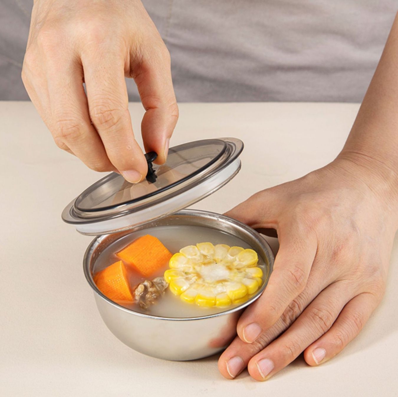 真空断熱ステンレス仕切り付き保温弁当箱