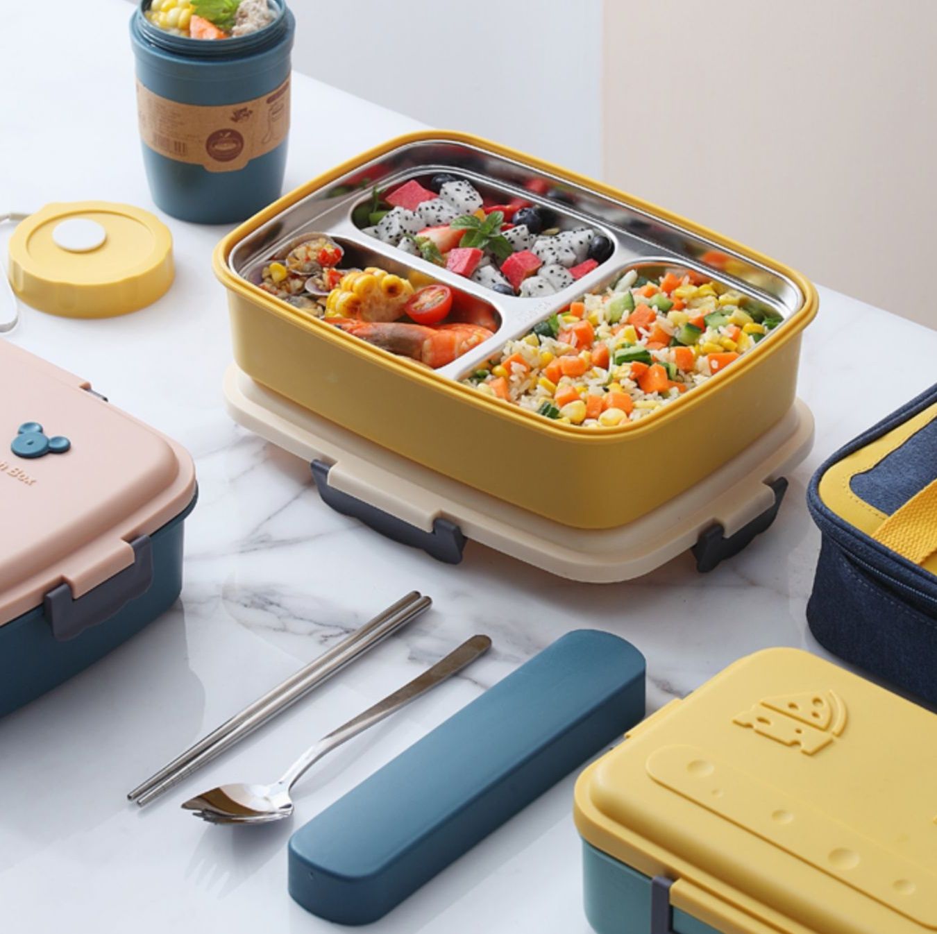 三段仕切りステンレス保温弁当箱