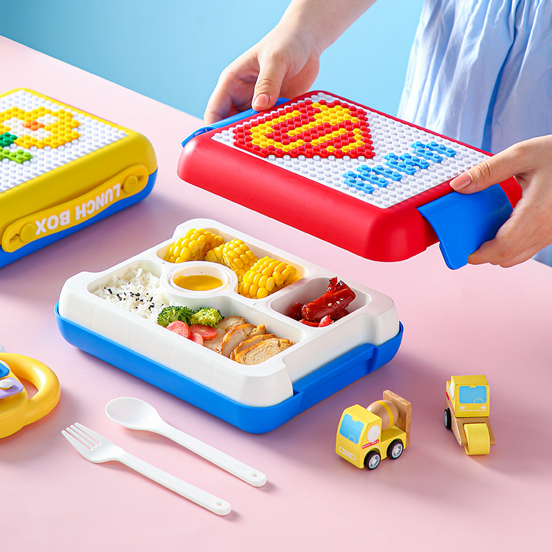 ブロック遊び付き仕切り型子供用弁当箱