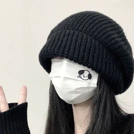 ベレー帽 ふんわり編み目ウール製ベレー帽