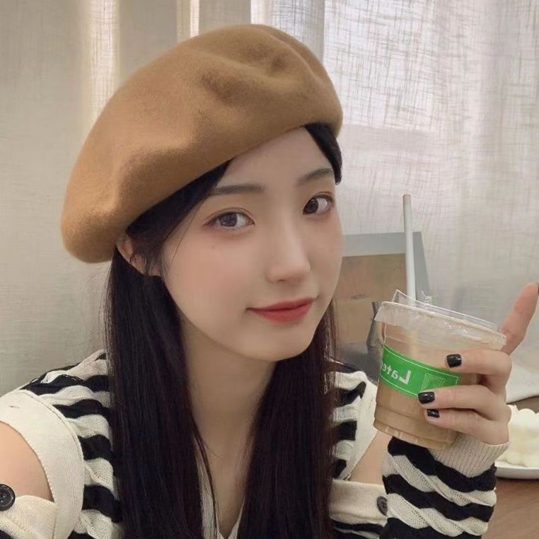 上質ウール素材のふんわりシンプルベレー帽