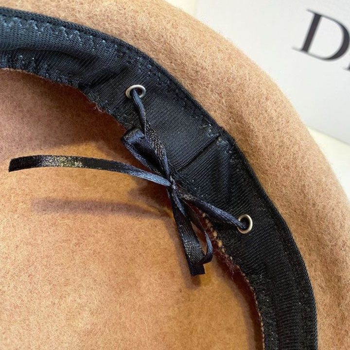 上質ウール素材のふんわりシンプルベレー帽