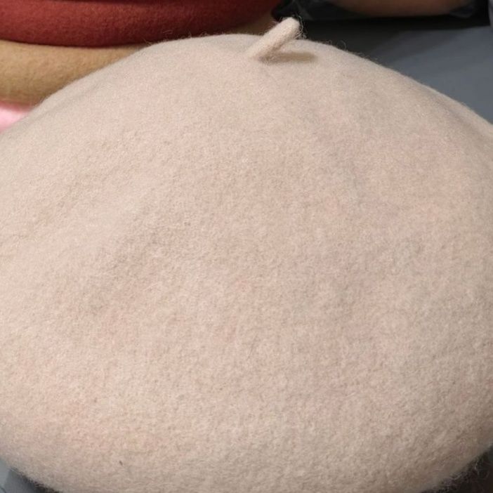 上質ウール素材のふんわりシンプルベレー帽