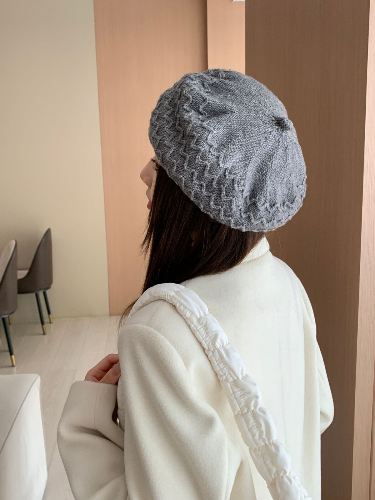 ベレー帽 編み込み模様が上品なウール素材のキャスケット風ベレー帽