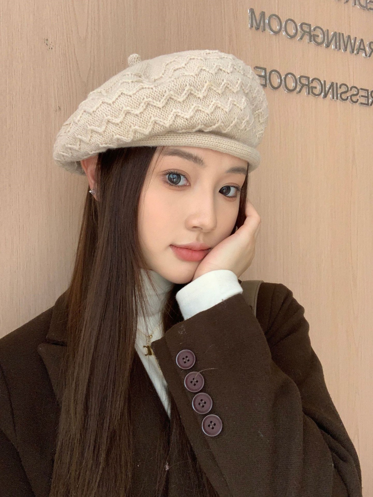 ベレー帽 編み込み模様が上品なウール素材のキャスケット風ベレー帽