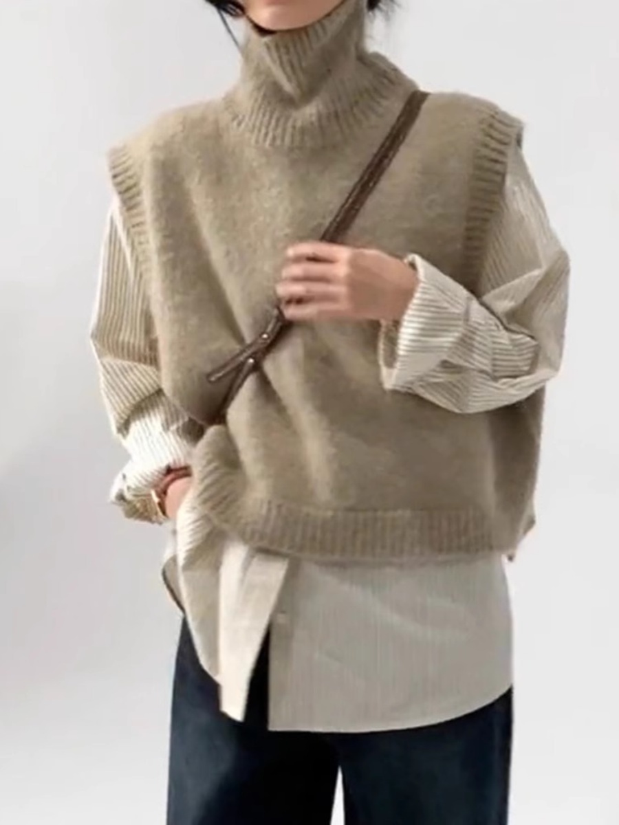 ふんわり質感タートルネックニットベスト
