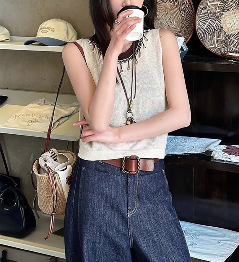 ベスト 装飾貝殻付き優美ニットベスト