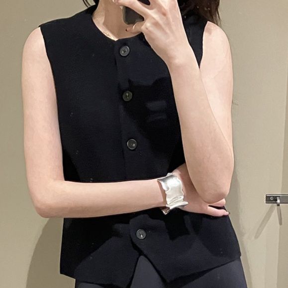 ベスト シンプル前開きジレ