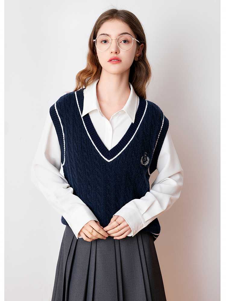 ベスト 学院風ケーブル編みニットベスト