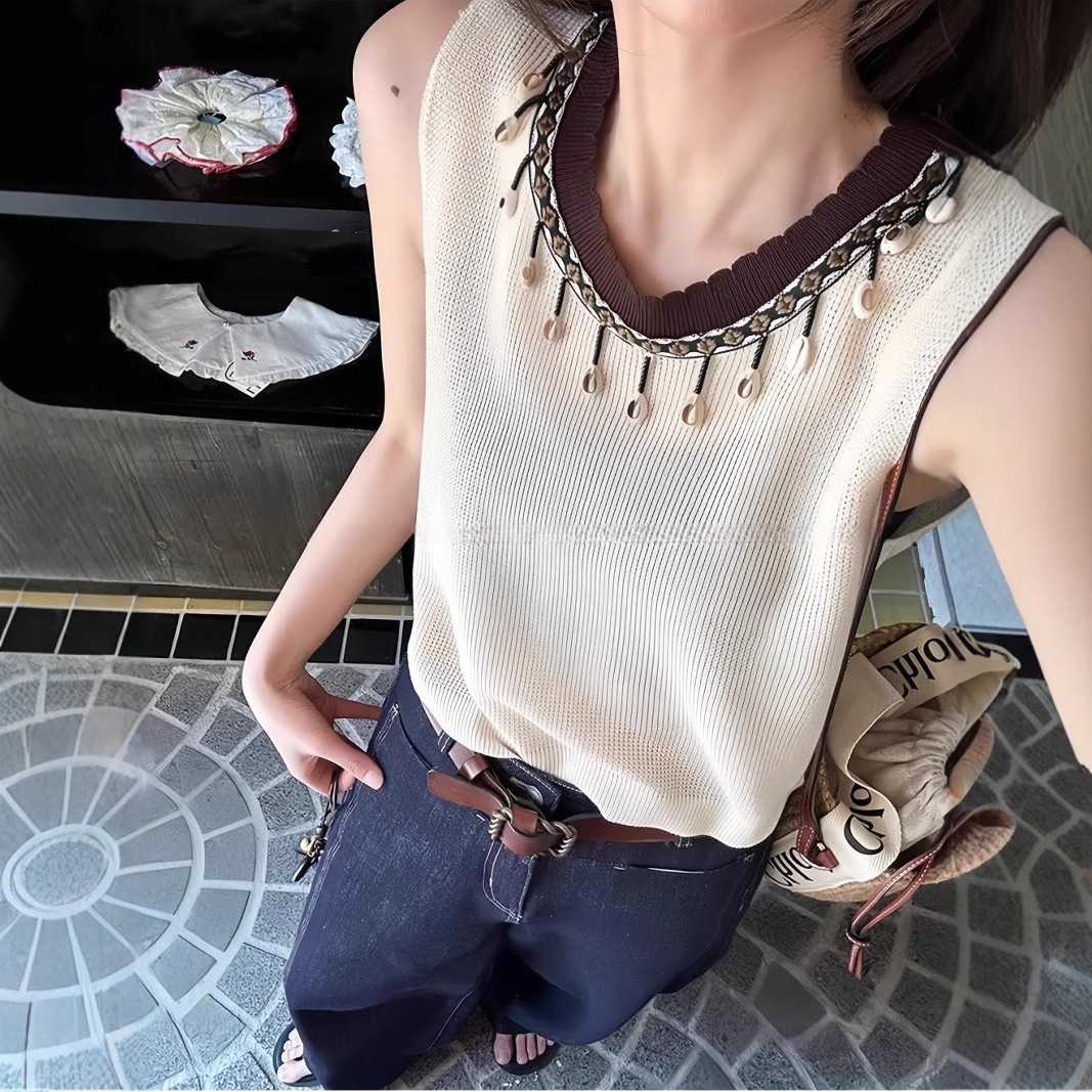 ベスト 装飾貝殻付き優美ニットベスト