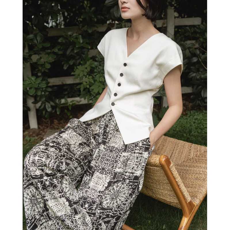 ベスト フロントボタン麻混ジレ