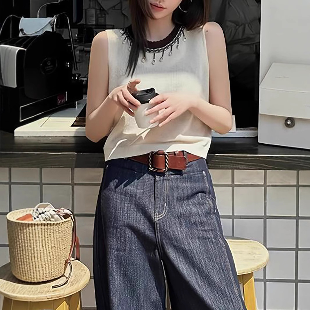 ベスト 装飾貝殻付き優美ニットベスト