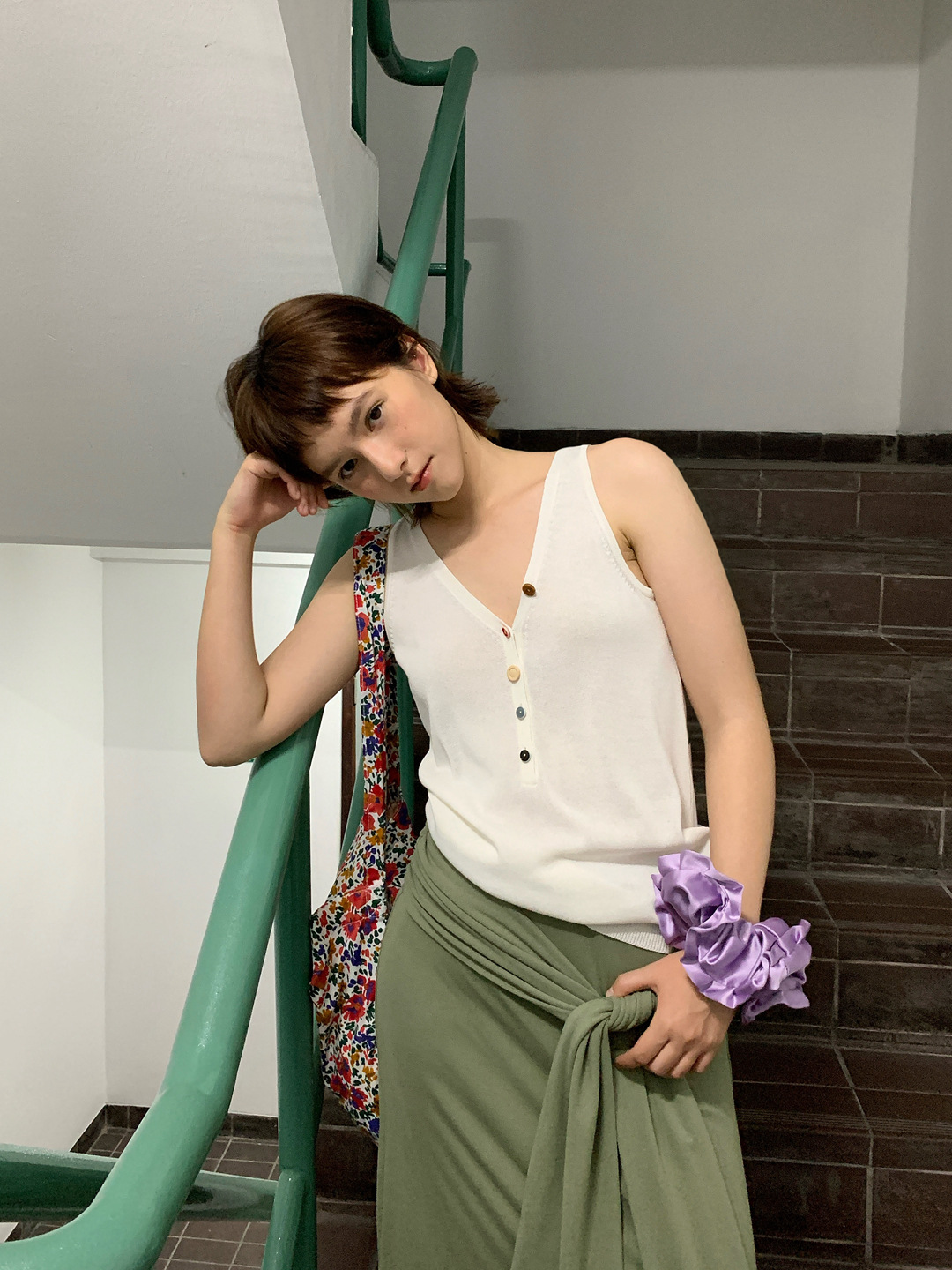 ベスト 優美な装いノースリーブニットベスト