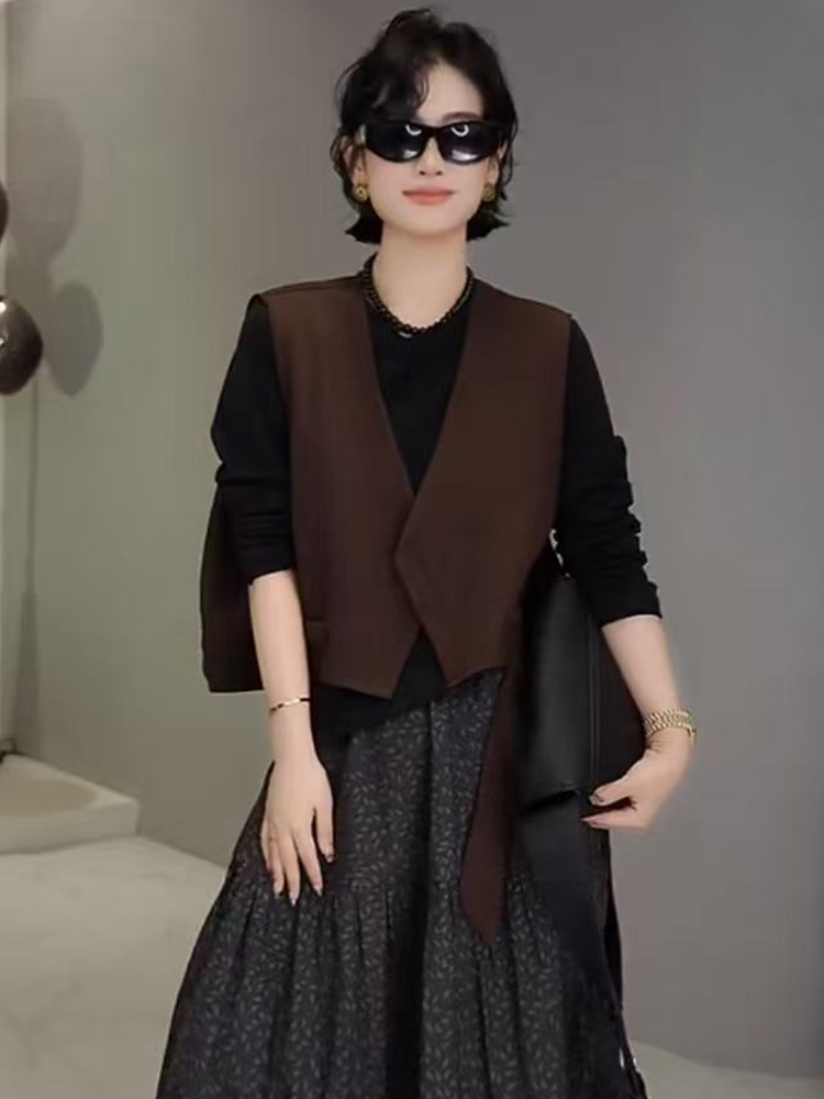 https://fulmo-img-server.com/bes-ti/49dee86f-c8b4-444f-be29-be8f353a6945.jpg
