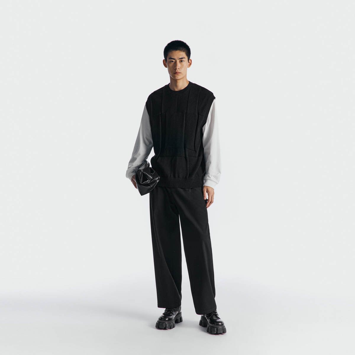 ベスト モダン立体縫製ニットベスト