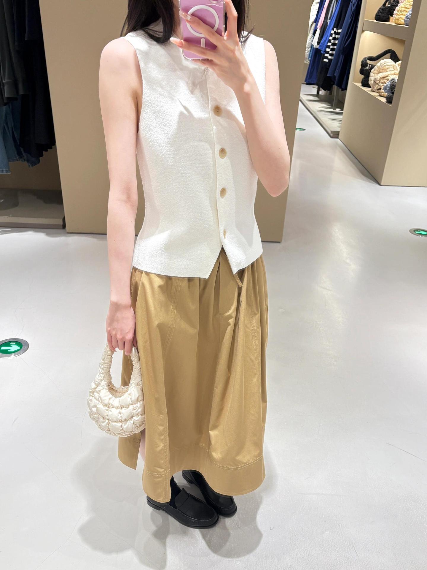 ベスト 上質感ノースリーブベスト