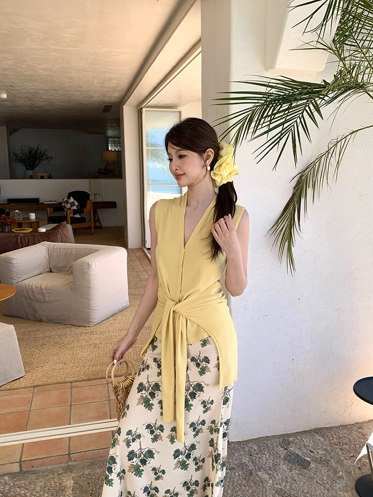 ベスト 結び目アクセントニットベスト