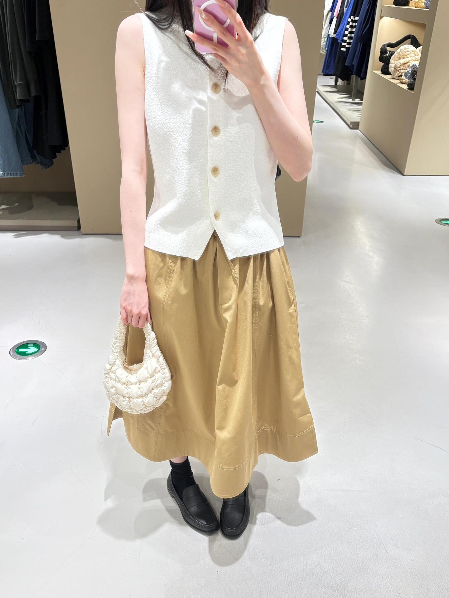 ベスト 上質感ノースリーブベスト
