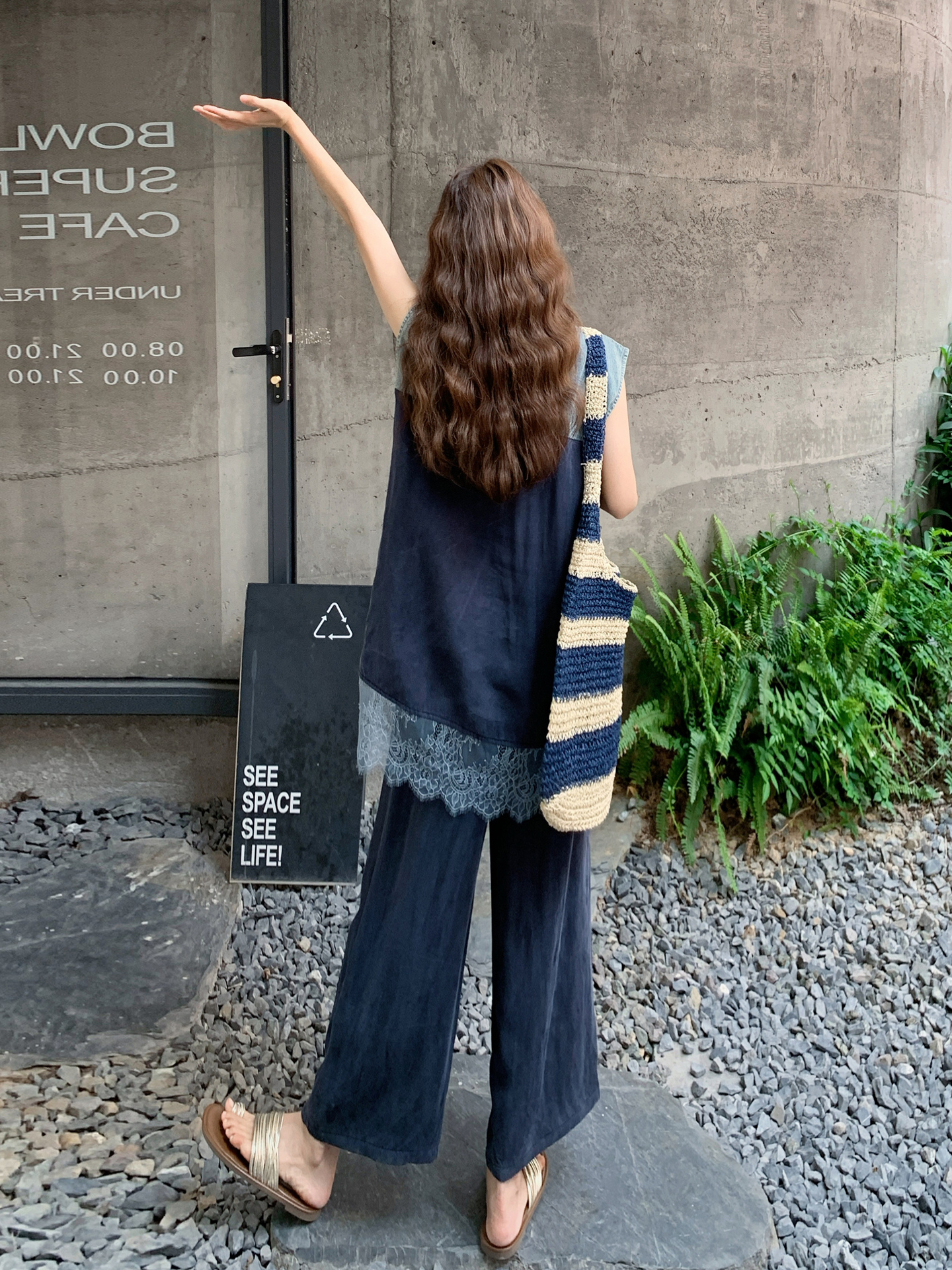 ベスト レース切替ポケット付きロングジレ