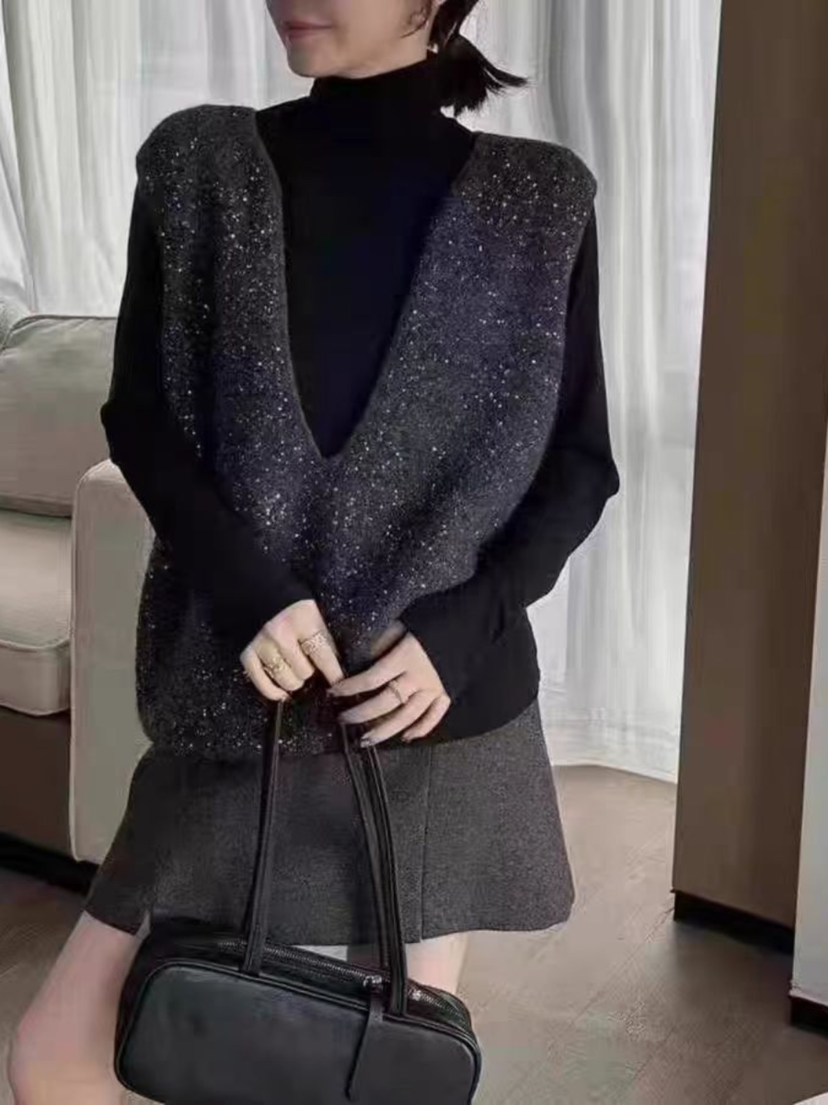ベスト きらめき深Vネックニットベスト