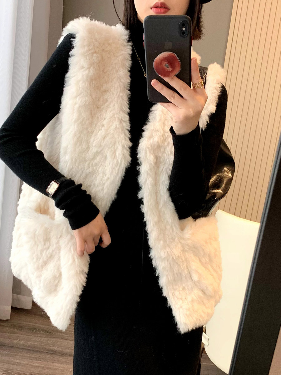 ベスト ふわふわもこもこロング丈ファーベスト