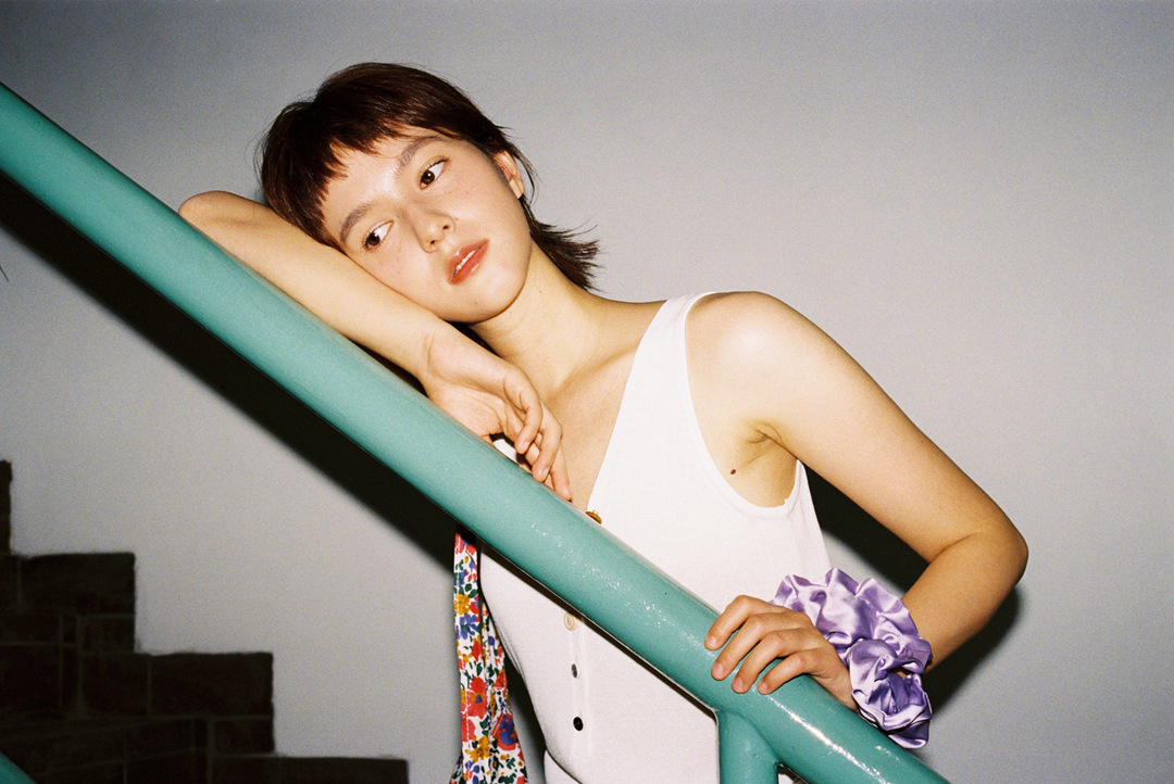 ベスト 優美な装いノースリーブニットベスト