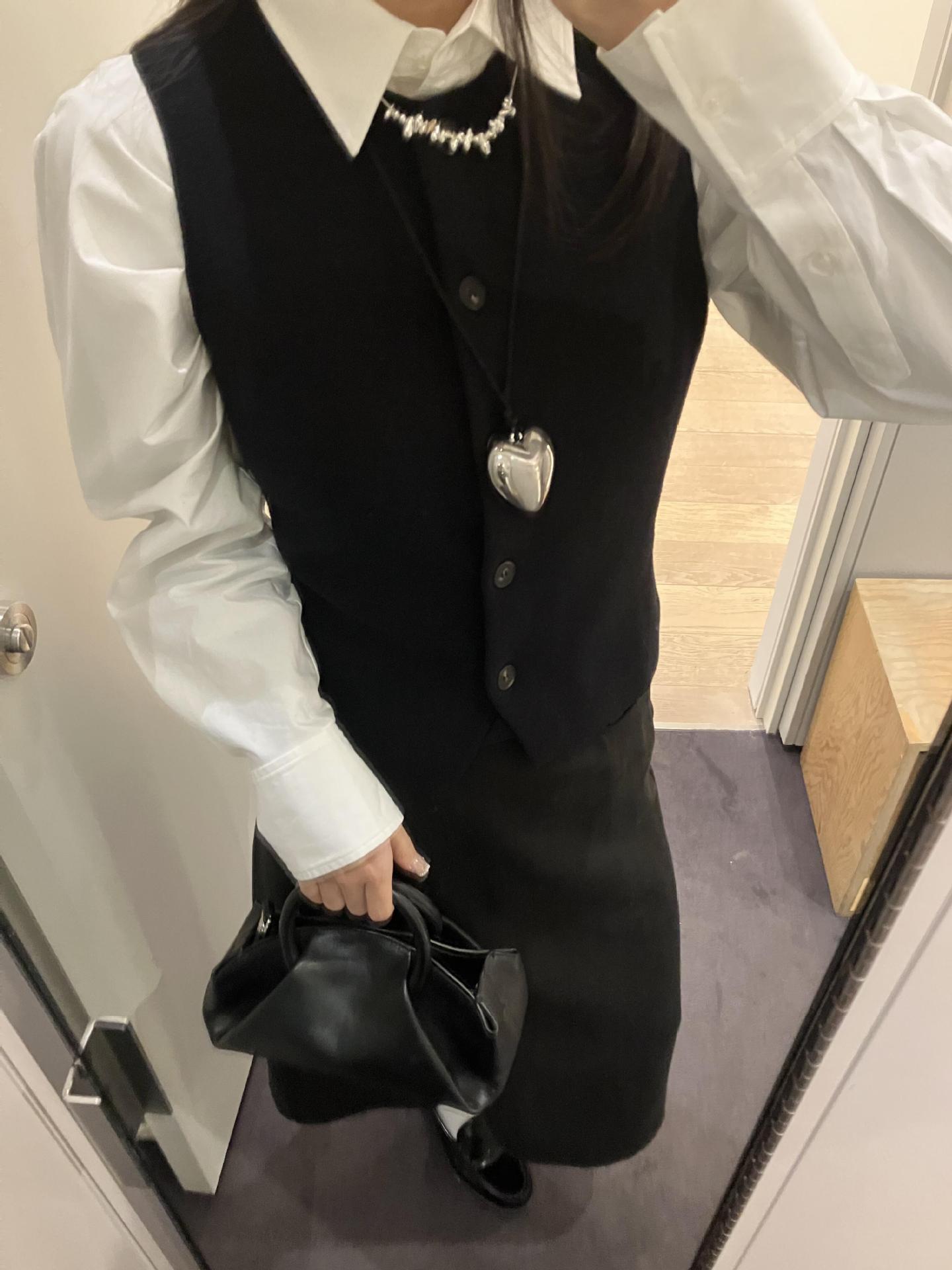 ベスト 上質感ノースリーブベスト