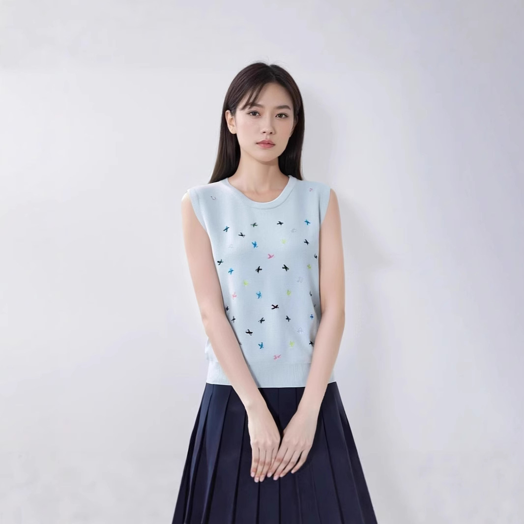 ベスト 小鳥刺繍ニットベスト