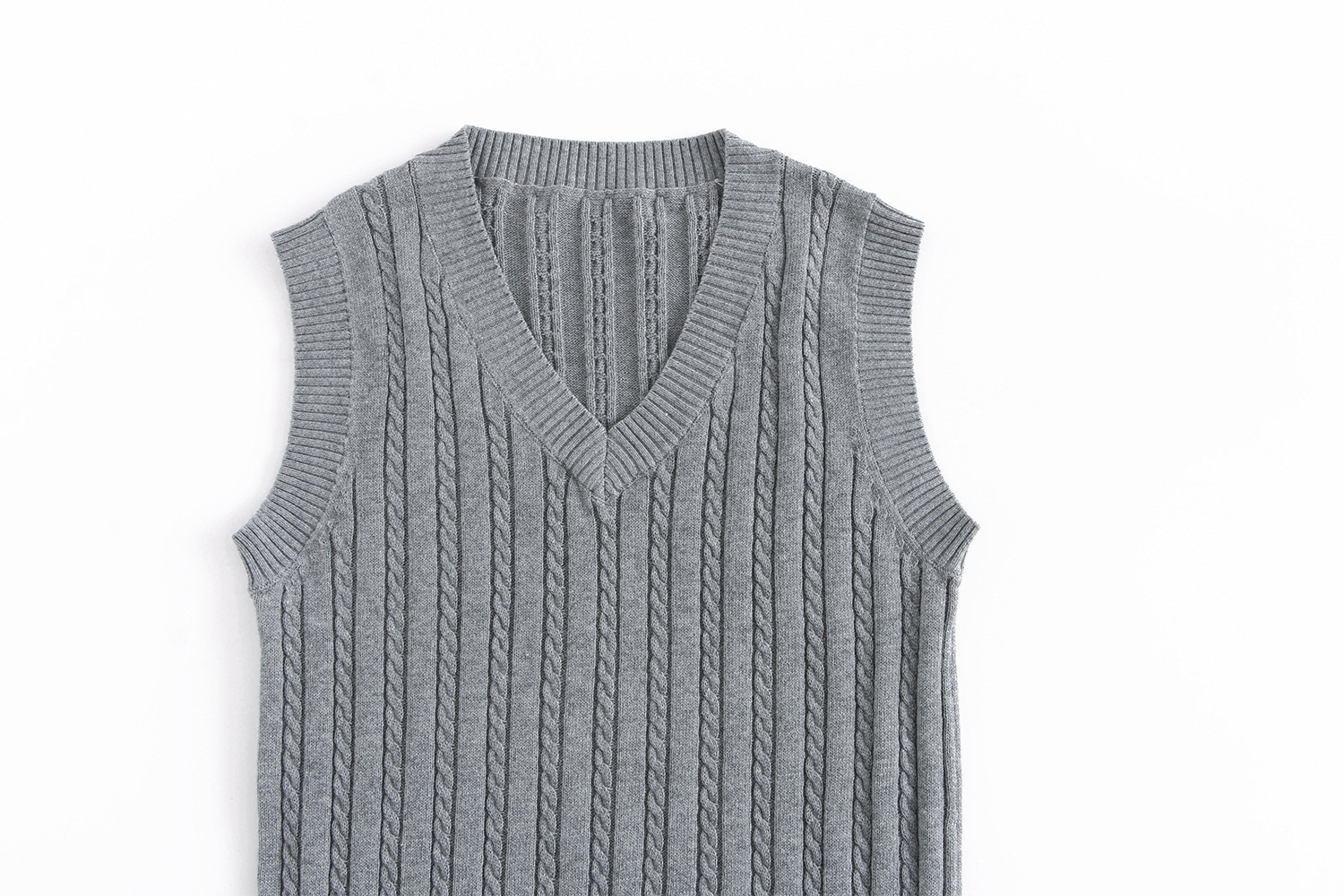 ニットベスト 縄編み模様の制服風ニットベスト