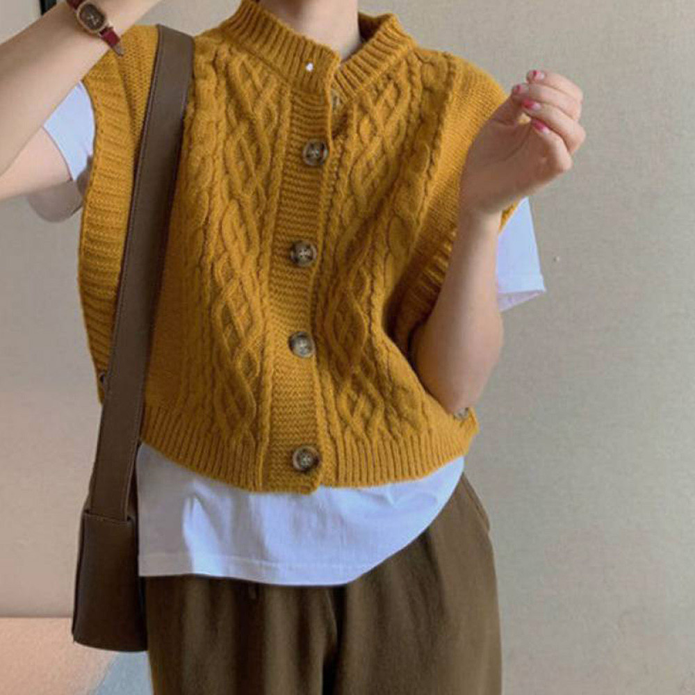 白ケーブル編みニットベスト 前開き秋冬