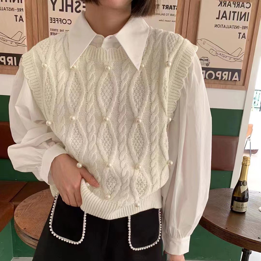 黒パール付きニットベスト重ね着セーター