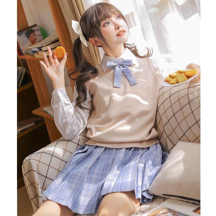 ニットベスト やわらか仕立ての　かわいいスクールニットベスト