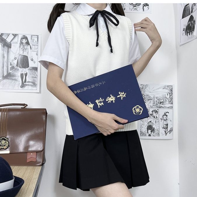 ニットベスト やわらか仕立ての　かわいいスクールニットベスト