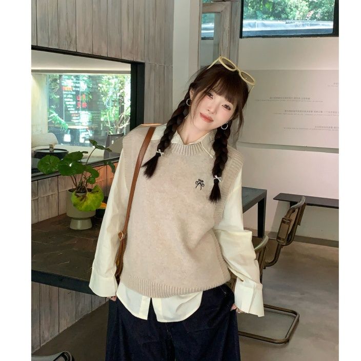 ニットベスト リボン刺繍入りシンプルベスト